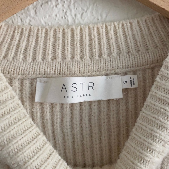 ASTR the Label - Romina Exaggerated Sleeved Sweater in Cream White - Size : S - Picture 5 of 6